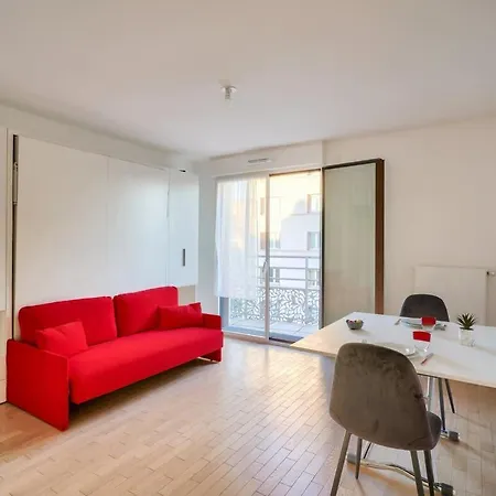 Bel Avec Balcon Apartment